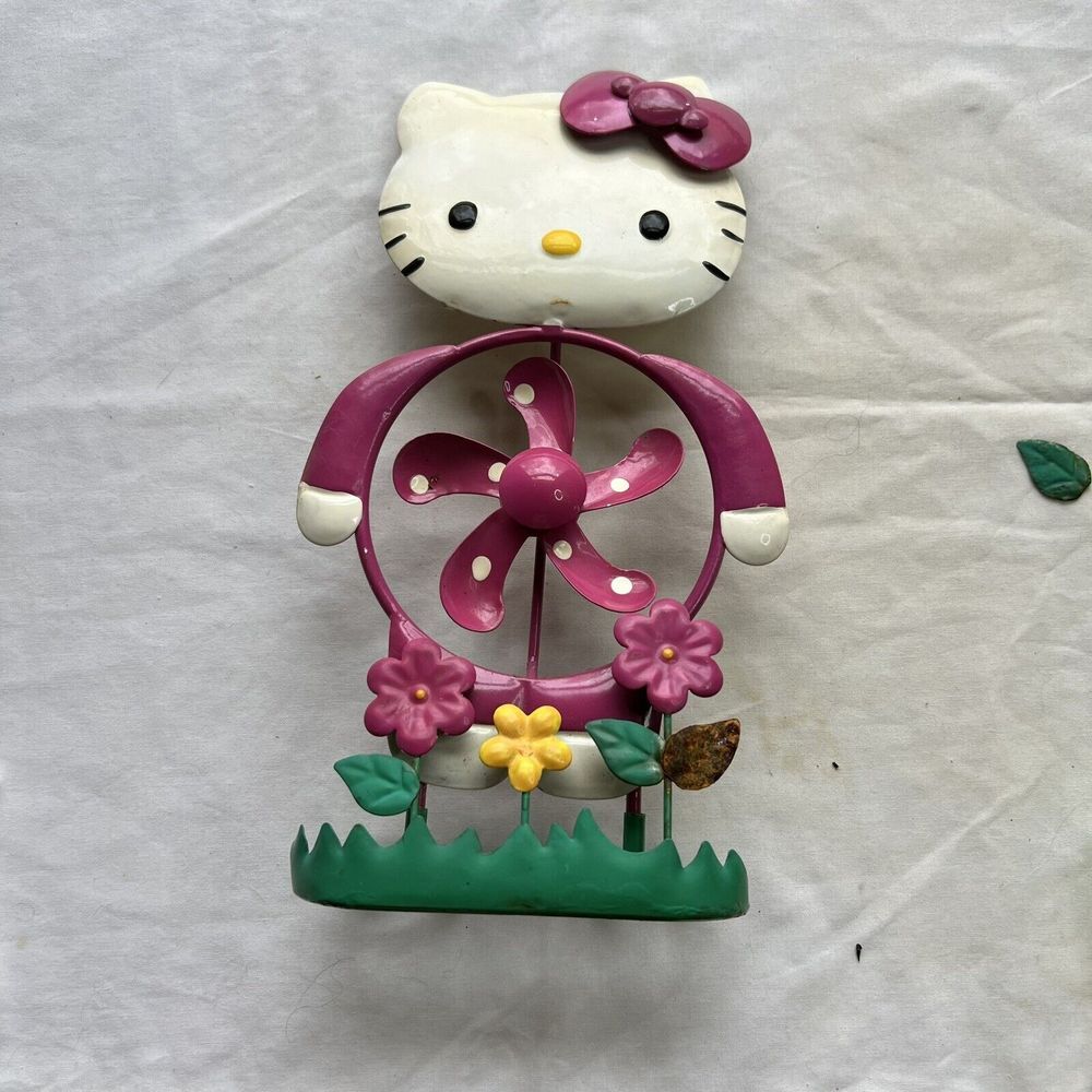 Sanrio‎ Hello Kitty Vintage 1976 Pinwheel Spinner (Very Rare) Metal